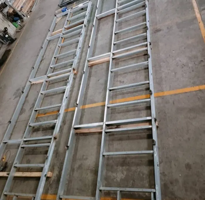 Špecializujeme sa na zákazkové neštandardné vybavenie; Vaše požiadavky uvedieme do života.